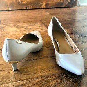 Calvin Klein Pumps - Amazing condition!